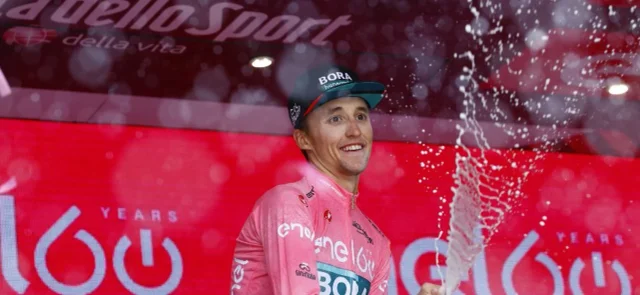 Jai Hindley se coronó campeón del Giro de Italia 2022 / AFP