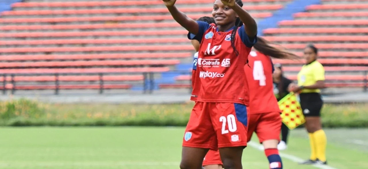 Triunfo del Poderoso -VizzorImage