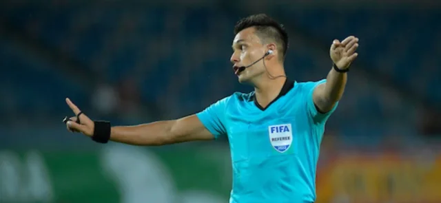 Nicolás Gallo, árbitro colombiano/ Vizzorimage