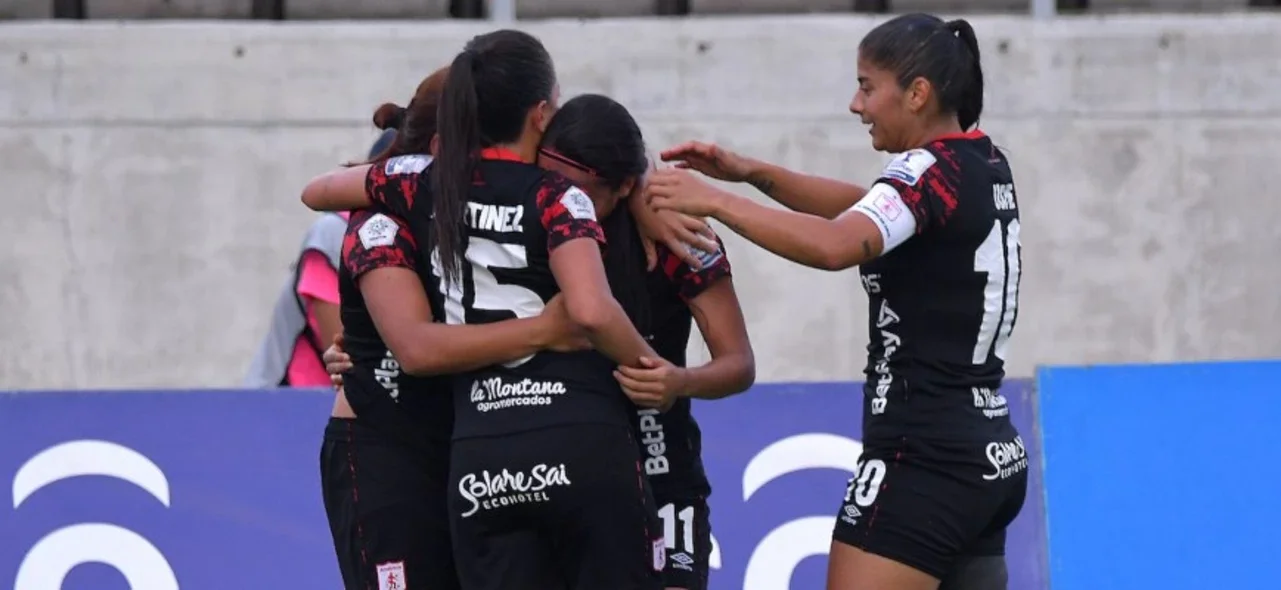 América le remontó a Junior | Foto: VizzorImage / Jesus Rico