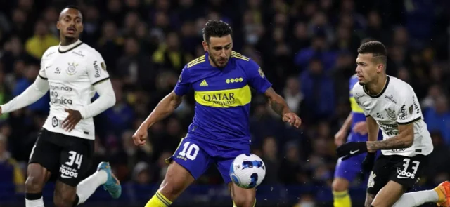 Boca y Corinthians empataron en La Bombonera / AFP