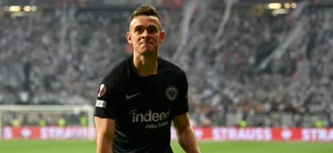 Rafael Santos Borré, delantero de Frankfurt/ AFP