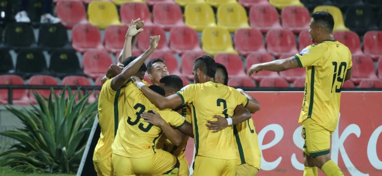 Bucaramanga tendrá que esperar a la última fecha para definir clasificación / Foto VizzorImage