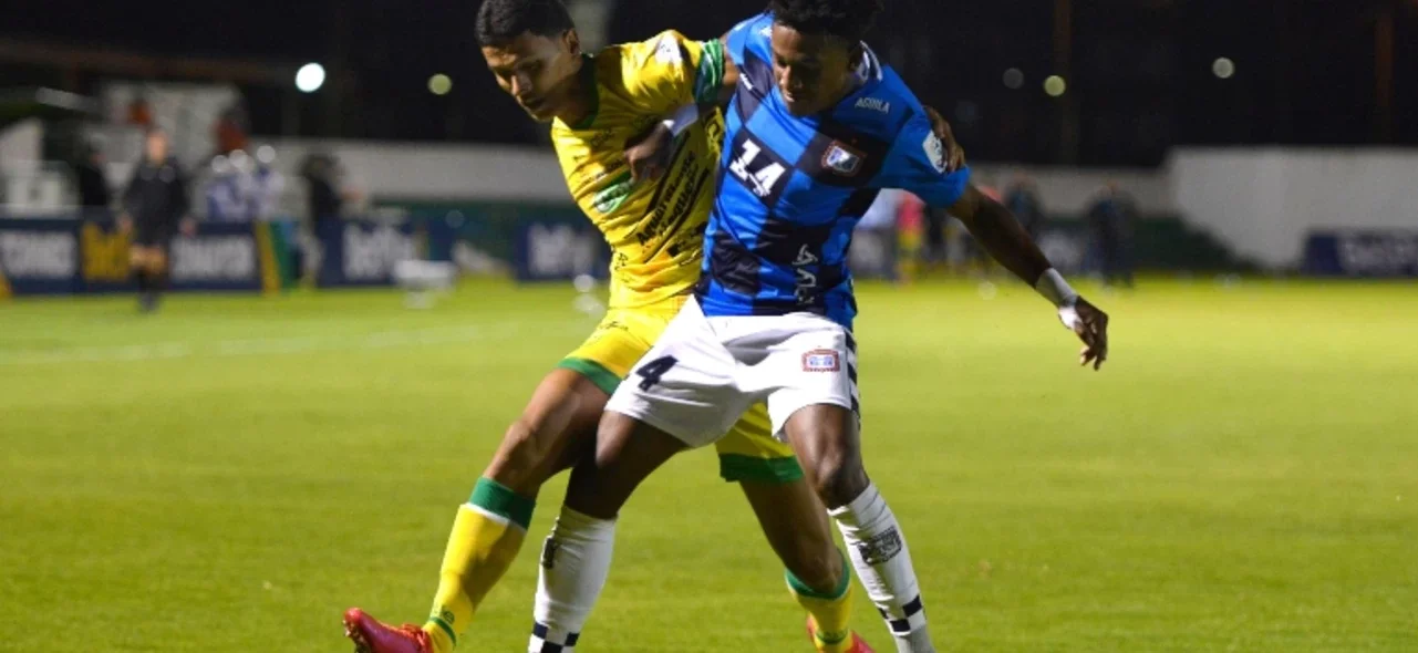Chicó y Leones empataron 1-1. Foto: VizzorImage / Macgiver Barón