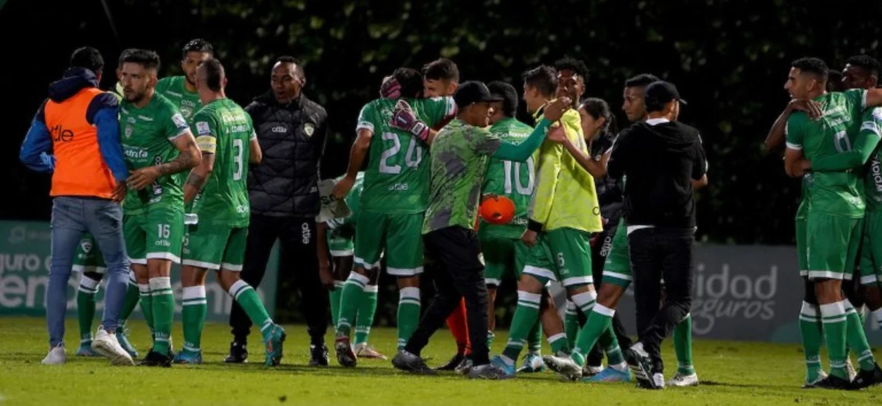 Triunfo de La Equidad frente a Nacional / VizzorImage