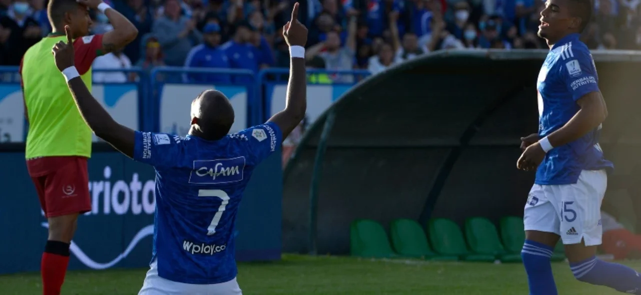 Millonarios celebra el triunfo sobre Patriotas / Foto VizzorImage