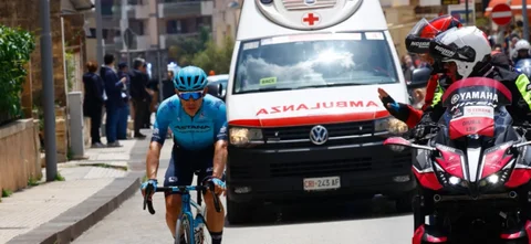 Miguel Ángel López se retiró en la cuarta etapa / Foto AFP