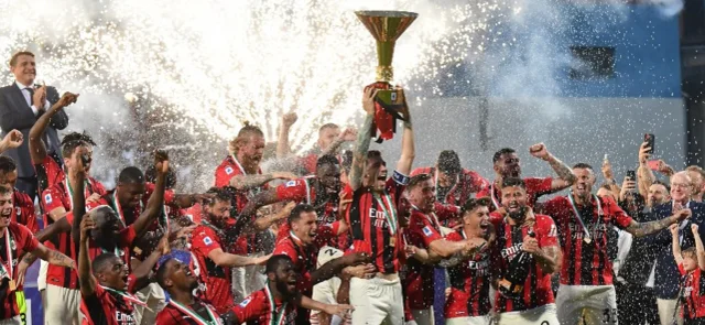 Milán, campeón de la Serie A / AFP