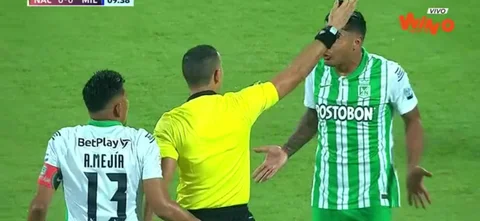 Jugada anulada a Nacional frente a Millonarios.