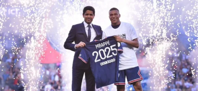 Mbappé renovó con PSG hasta 2025 / Foto PSG