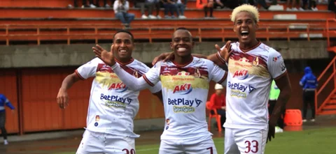 Tolima goleó a Envigado en la primera fecha de cuadrangulares | Foto: VizzorImage /Andres Felipe Alvarez