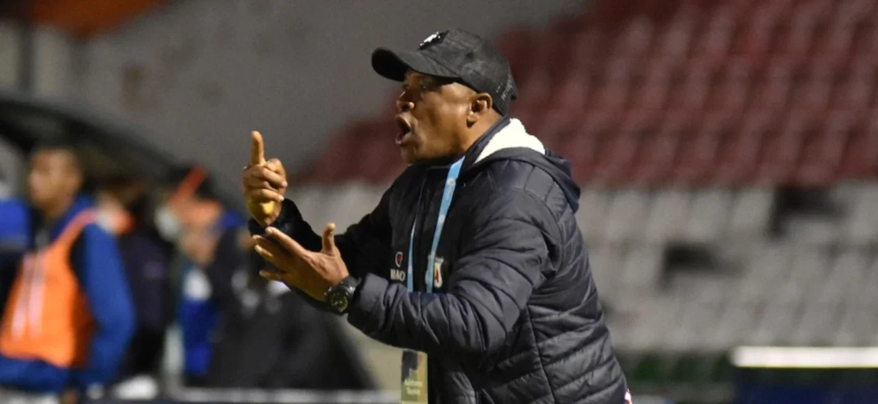 Einar Ángulo al frente de Deportes Quindío. / Foto: VizzorImage - Edward Leguizamon