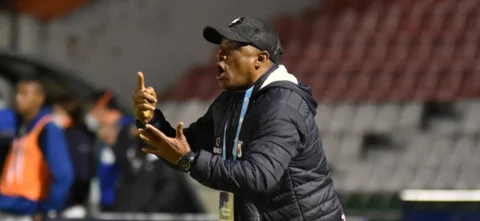 Einar Ángulo al frente de Deportes Quindío. / Foto: VizzorImage - Edward Leguizamon