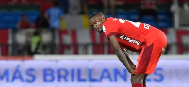 Larry Angulo abandona América/ Vizzorimage