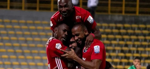 Victoria "poderosa" - VizzorImage / Felipe Caicedo