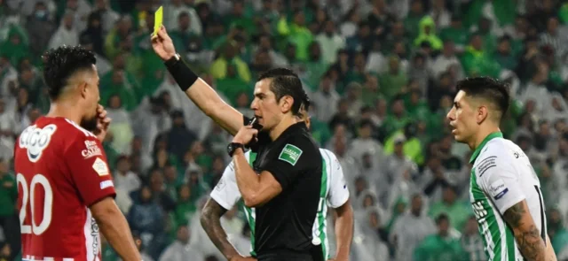 Andrés Rojas será el árbitro de la final. Foto: VizzorImage / Luis Benavides