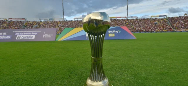 Trofeo de la Liga BetPlay Dimayor. Foto: VizzorImage/ Gabriel Aponte