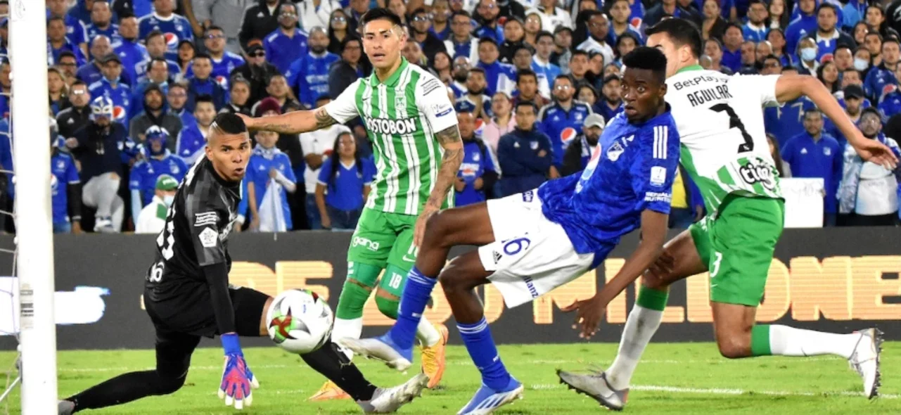 Atlético Nacional sigue líder del grupo A. / foto: VizzorImage - Felipe Caicedo