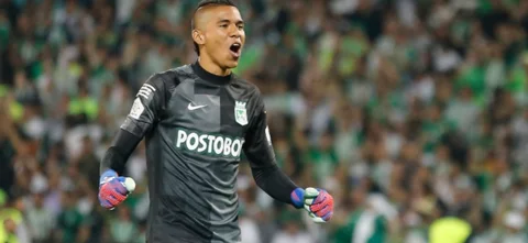 El jóven arquero quiere dar la vuelta olímpica con el 'verdolaga'