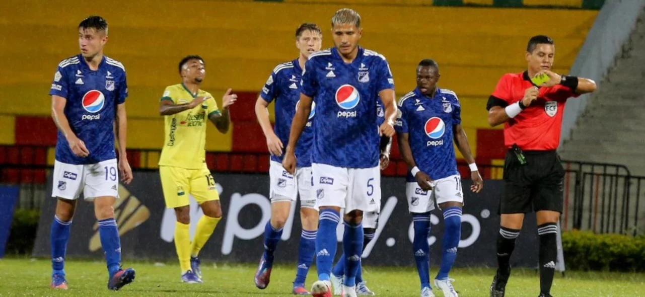 Millonarios se despidió de la Liga BetPlay 2022-I con derrota | Foto: VizzorImage / Jaime Moreno