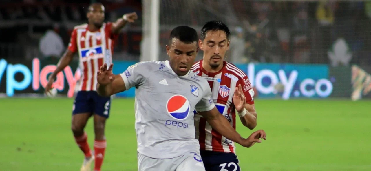Millonarios y Junior se enfrentan por la Liga BetPlay. Foto: VizzorImage / Jairo Cassiani