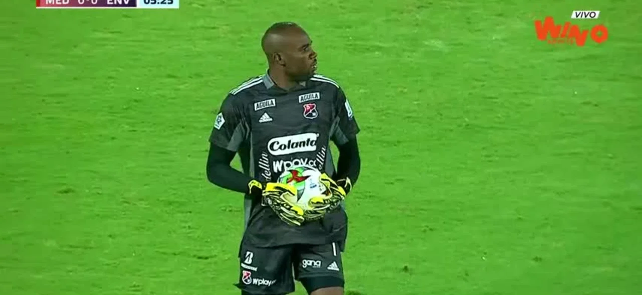 Mosquera Marmolejo perdió el balón en el área