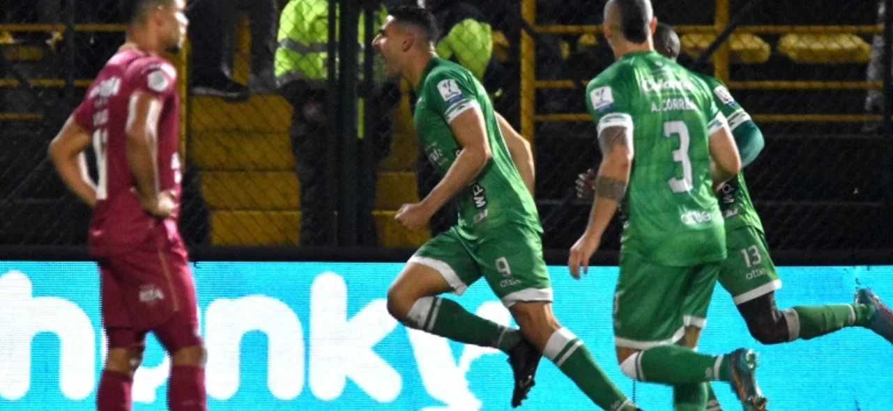 Victoria Aseguradora - VizzorImage / Felipe Caicedo