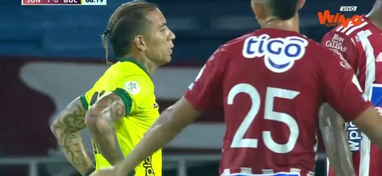 Este fue el remate de Dayro Moreno al minuto 66.