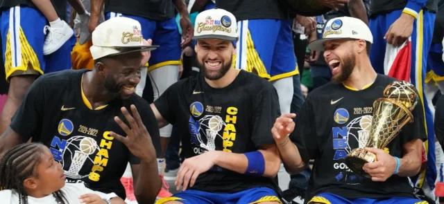 Stephen Curry, Klay Thompson y Draymond Green - Foto: AFP