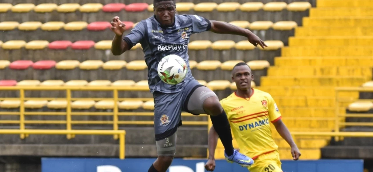 Victoria para Tigres-VizzorImage / Felipe Caicedo