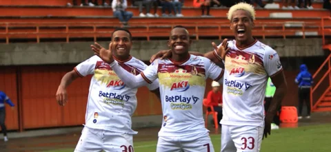 Tolima, por un triunfo frente a Envigado | Foto: VizzorImage /Andres Felipe Alvarez