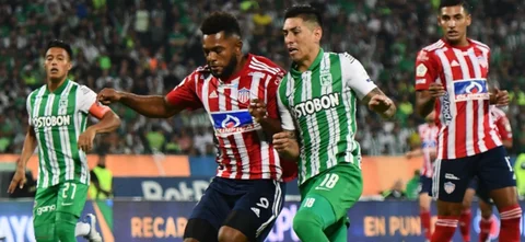 Emanuel Olivera vs. Miguel Ángel Borja - Foto: VizzorImage/ Luis Benavides