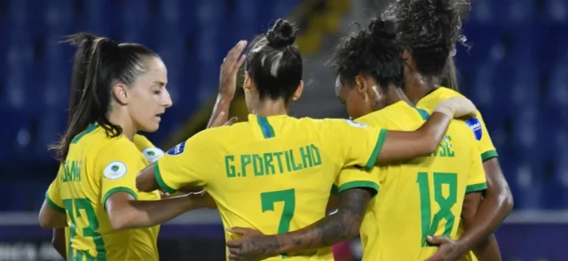 Brasil goleo 6-0 a Perú - VizzorImage / Luis Ramirez