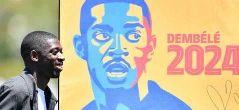 Dembélé continuará por dos temporadas más en Barcelona / AFP