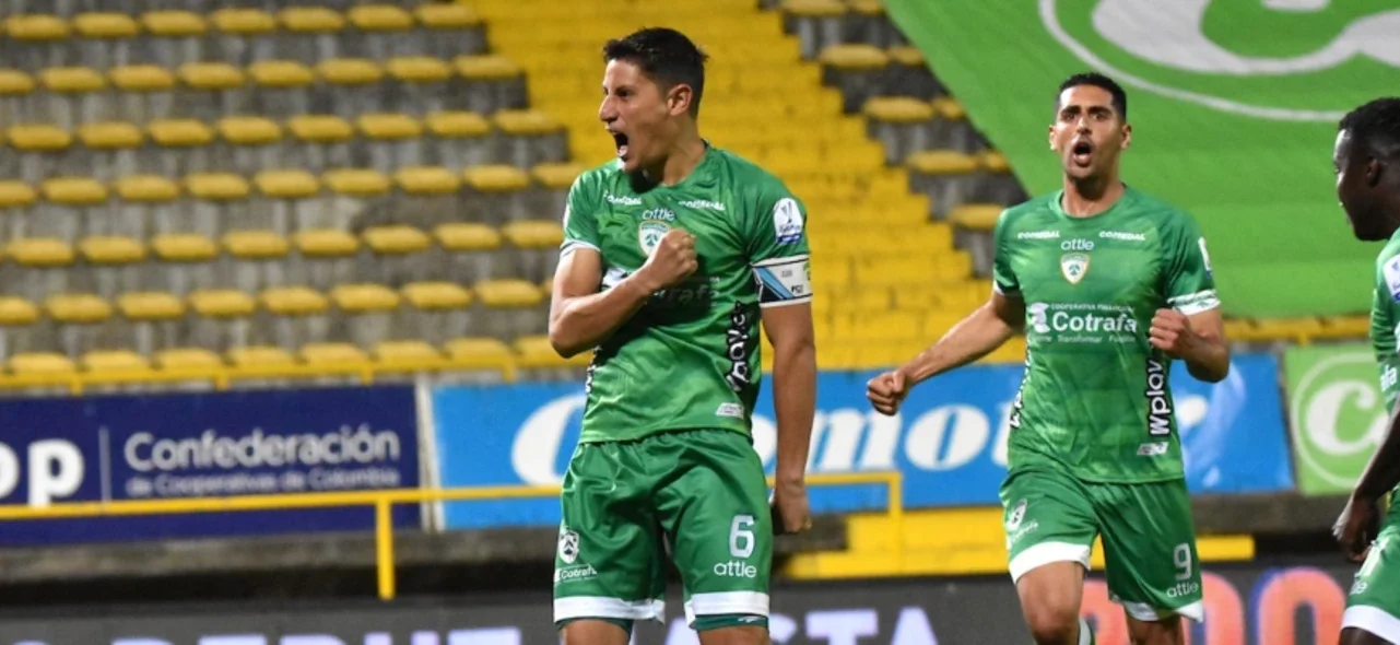 Pablo Sabbag fue determinante para la goleada 4-3 sobre Patriotas. / Foto: VizzorImage - Felipe Caicedo