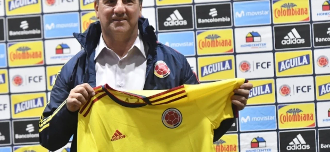 Néstor Lorenzo, técnico de la selección Colombia. / Foto: VizzorImage - Luis Ramírez