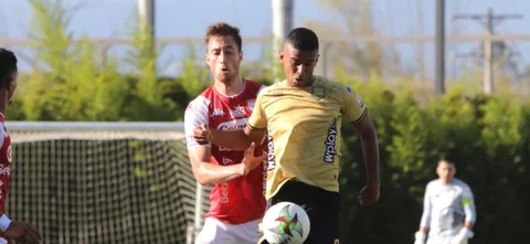 Águilas Doradas y Santa Fe empataron 2-2. Foto: VizzorImage / Andrés Álvarez