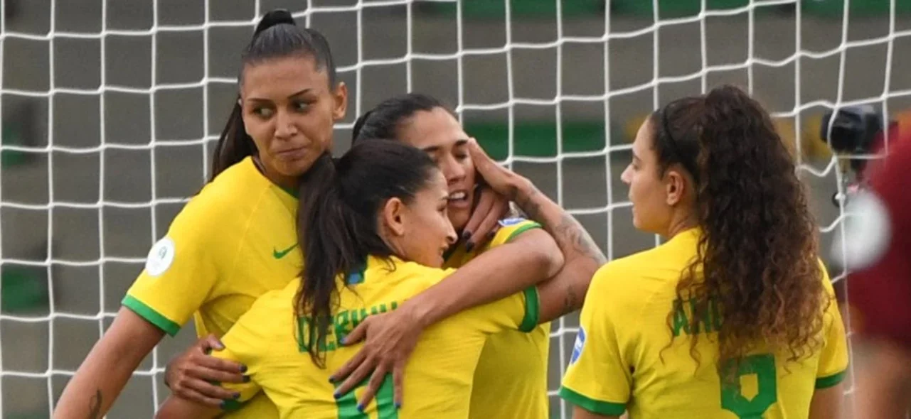 Brasil mantiene puntaje perfecto en el Grupo B / AFP