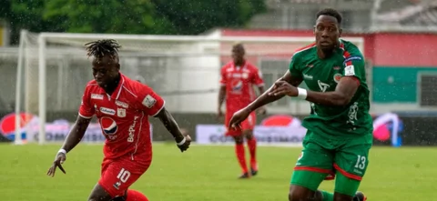 Adrián Ramos anotó los dos goles del partido. / Foto: VizzorImage - Juan José Horta