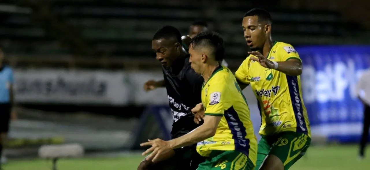 Huila venció a Valledupar. Foto: VizzorImage / Sergio Reyes