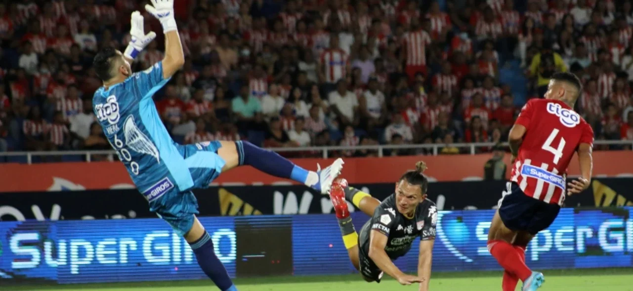 Junior vs. Santa Fe - Foto: VizzorImage / Luis Ramírez