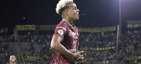 Triunfo por 2-0 para el Tolima sobre Cali en Ibagué -VizzorImage / Juan Torres