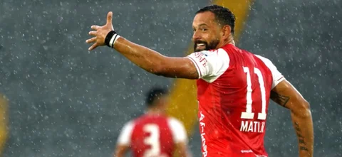 Matías Mier salvó el empate de Santa Fe con un golazo | Foto: VizzorImage /Andres Rot