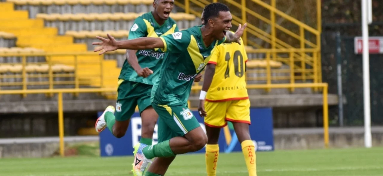 Triunfo 1-2 para el Quindío sobre Bogotá - VizzorImage / Felipe Caicedo