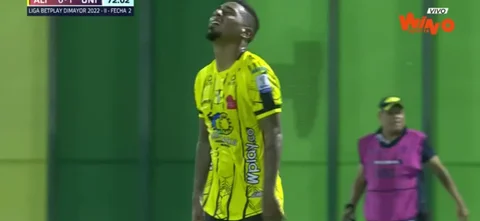 Mojica puso a prueba a Bejarano para igualar el partido