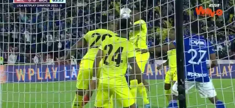 Gómez erró la oportunidad de gol de Millonarios.