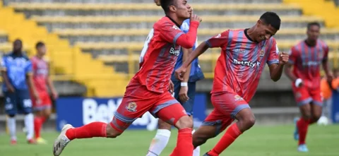 Victoria para Tigres- VizzorImage / Samuel Norato