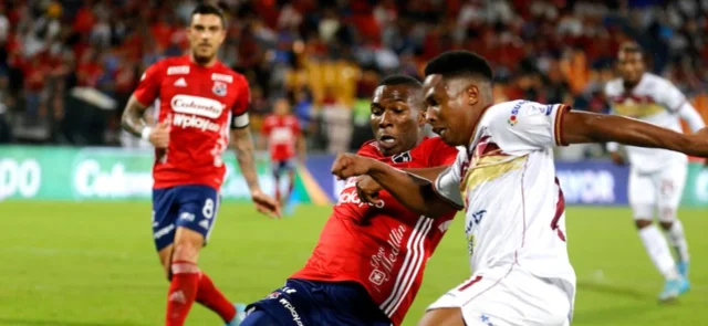 Tolima vs. Medellín, el ‘plato fuerte’ de la fecha 1 | Foto: VizzorImage / Luis Benavides