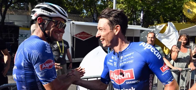 Jasper Philipsen ganador de la etapa 15 - Foto: AFP