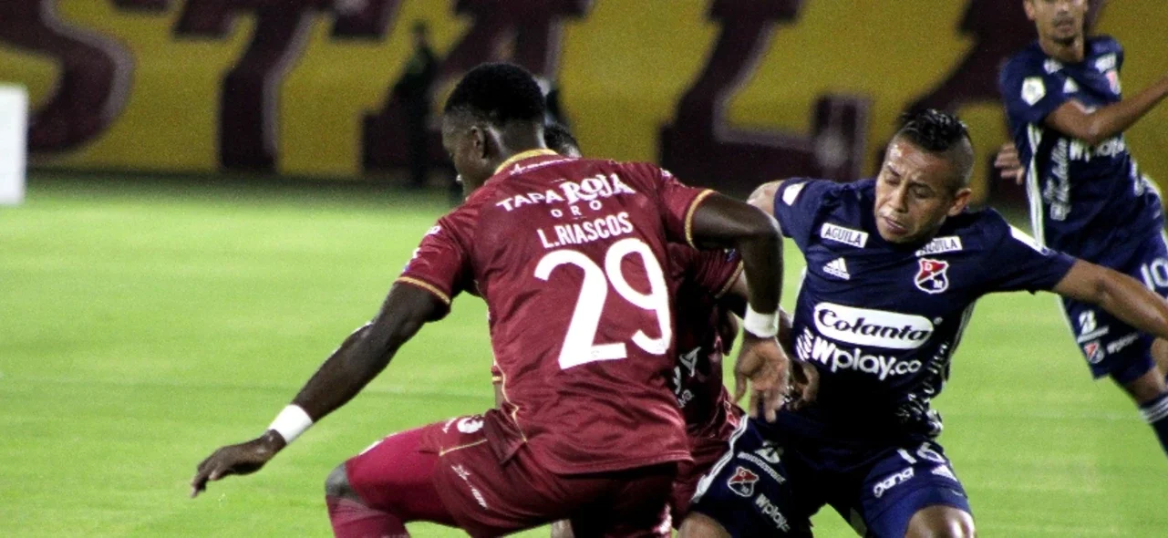 Tolima y Medellín no se sacaron diferencias. Foto: VizzorImage / Juan Torres